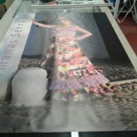 Cartel lona publicitaria de Gran formato. Trajes de Flamenca Hermanas Serrano, Dos Hermanas Sevilla. Trabajos realizados para rafael López Fotógrafo.