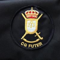 Cuartel General de la Fuerza Terrestre Sevilla ( Futer ). Malet&iacute;n con escudo bordado