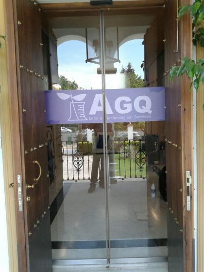 AGQ Sevilla. Rotulaci&oacute;n de vinilos al &aacute;cido