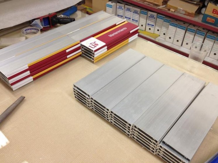Impresión digital sobre vinilo. Servicios de Mantenimiento. Universidad de Sevilla