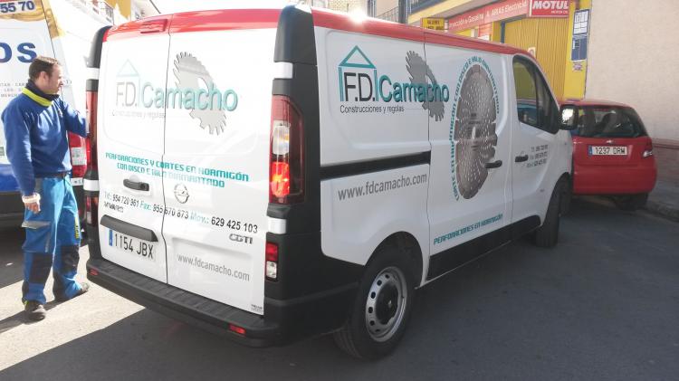 Rotulaci&oacute;n de furgoneta en vinilo de corte e impresi&oacute;n digital. Construcciones y Regolas Camacho, Dos Hermanas Sevilla