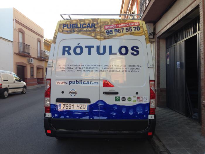 Rotulación de furgoneta en vinilo de corte e impresión digital fundido. Nuevo furgón Publicar, nueva imágen Sevilla