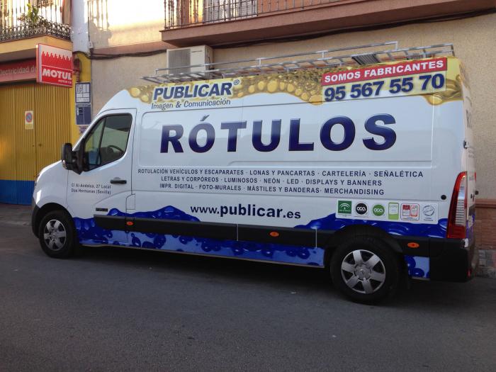 Rotulación de furgoneta en vinilo de corte e impresión digital fundido. Nuevo furgón Publicar, nueva imágen Sevilla