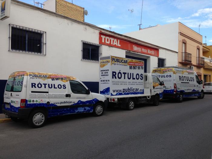 Rotulación de furgoneta en vinilo de corte e impresión digital fundidos. Vehículos Publicar Sevilla