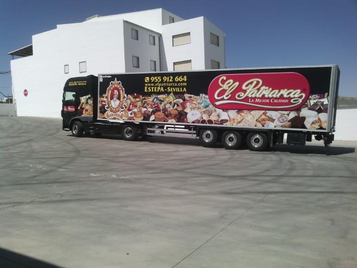 Rotulación de vinilo de camión El Patriarca Sevilla