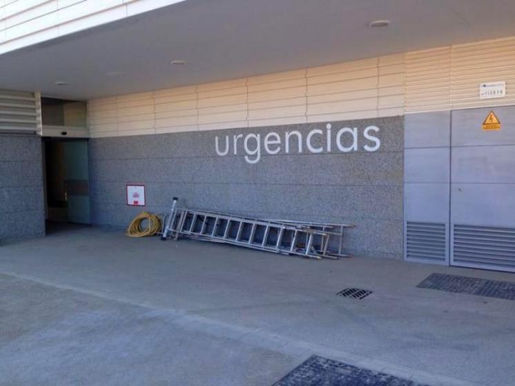 R&oacute;tulo Cartel Ambulatorio de Torreblanca Sevilla, Junta de Andaluc&iacute;a.