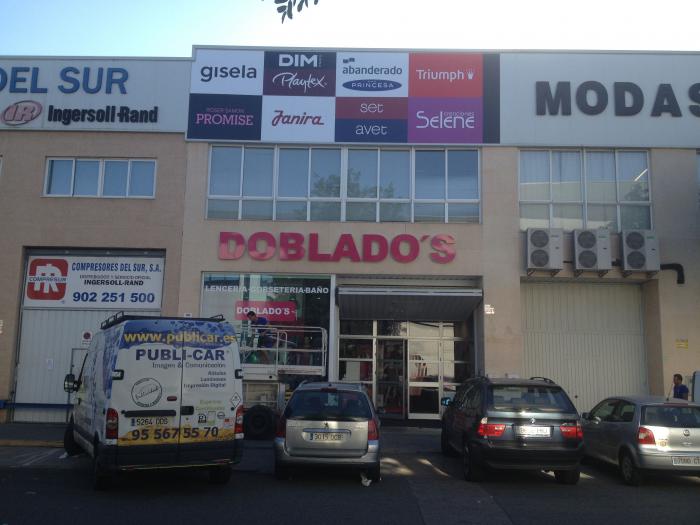 R&oacute;tulo cartel letras corp&oacute;reas. Doblados Pol&iacute;gono de la Negrilla Sevilla