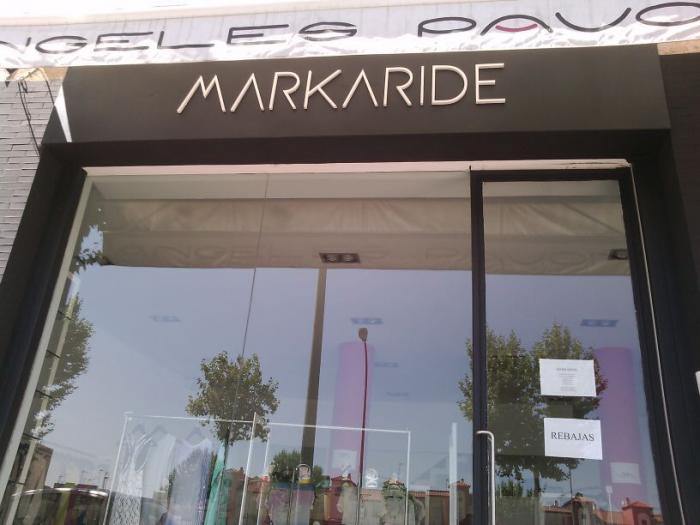 R&oacute;tulo cartel letras corp&oacute;reas. Markaride Sevilla