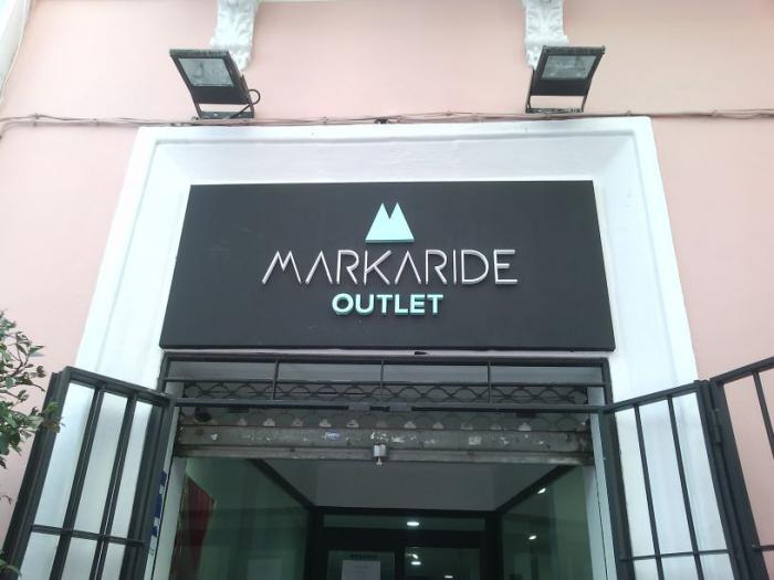 R&oacute;tulo cartel letras corp&oacute;reas. Markaride Sevilla