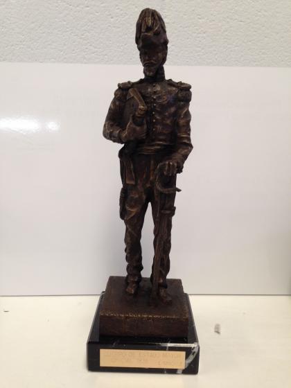 Trofeo Soldado de &eacute;poca fundido. Batall&oacute;n del Cuartel General de la Fuerza Terrestre. 