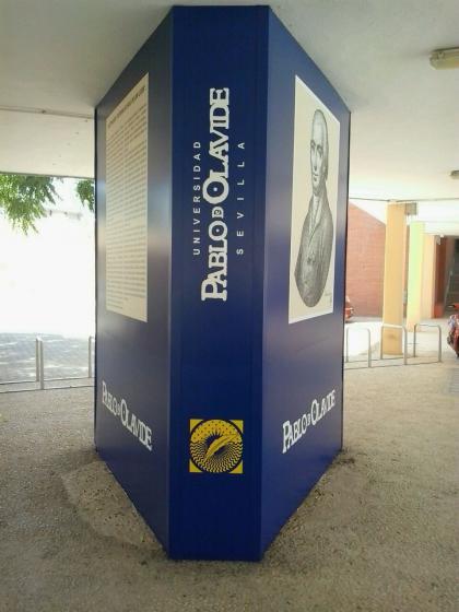 Universidad Pablo de Olavide Sevilla. T&oacute;tem en dib&oacute;n rotulado