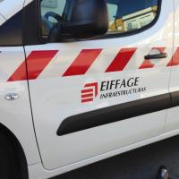 Rotulación de furgoneta en vinilo de corte. Eiffage Infraestructuras mantenimiento de carrteras Sevilla