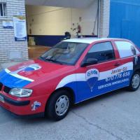 Rotulación integral de vehículo en impresión digital sobre vinilo laminado fundido. Inmobiliarias Remax , Sevilla