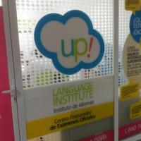 Academia Couckes English Sevilla.Rotulación de vinilos en impresión digital y al ácido