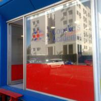 Academia Couckes English Sevilla.Rotulación de vinilos en impresión digital y al ácido