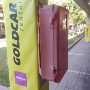 Cambio de señalización carteles y lonas. Mantenimiento de Parking Gold Car Rental,en aeropuerto de Sevilla