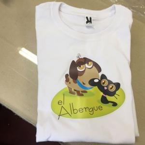 Camiseta promocional El Albergue de Dos Hermanas Sevilla.
