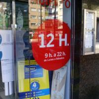 Farmacia Cádiz. Rotulación de vinilos en impresión digital 