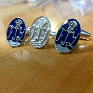 Gemelos plata de ley y relleno de tinta + esmalte transparente. Regalos de protocolo en Sevilla