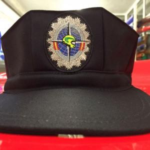 Gorra profesional policial con escudo bordado. Agrupación Motorista Cota Cero Sevilla.