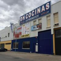 Lonas gran formato para DH Cocinas en Dos Hermanas Sevilla