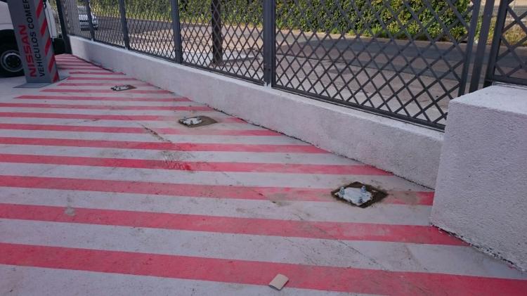 Bases para m&aacute;stiles de fibra de vidrio, para la Nissan S-30 Sevilla