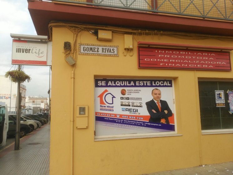Cartel en impresión digital. Inmobiliaria Casa Piso Dos Hermanas Sevilla