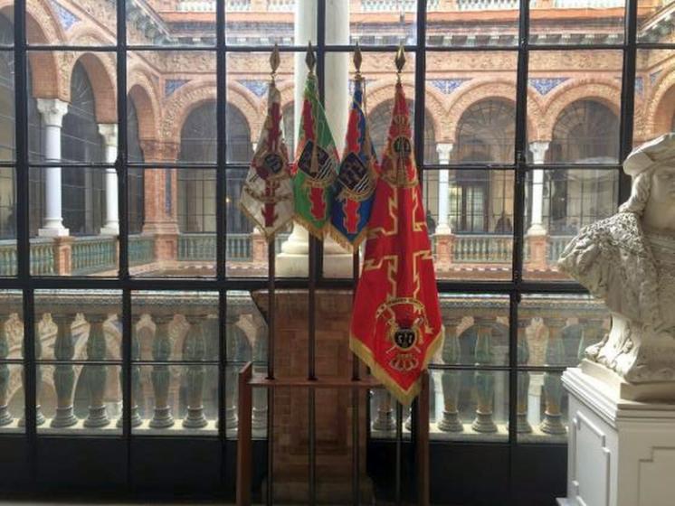 Guiones del Cuartel General de la Fuerza Terrestre Sevilla. Edificio Plaza de España.