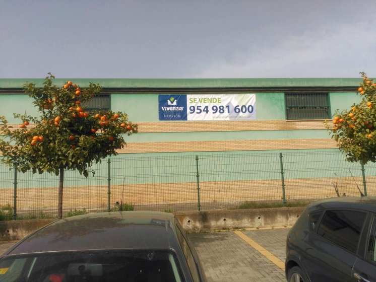 Lona pancarta inmobiliaria. Sevilla