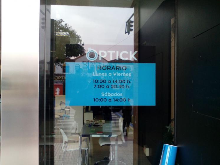 Optick, &Oacute;ptica Bormujos. Rotulaci&oacute;n de vinilos en impresi&oacute;n digital