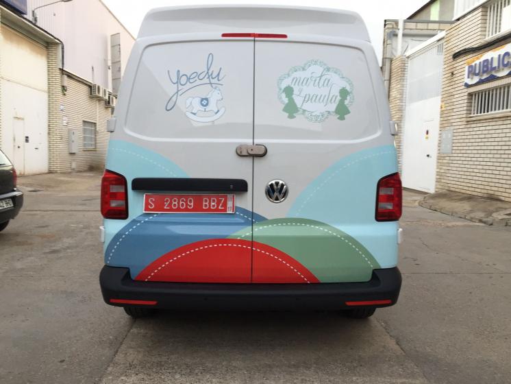 Rotulación con vinilo fundido laminado, especial para integrales. Trabajos para 75 Creativos Dos Hermanas Sevilla