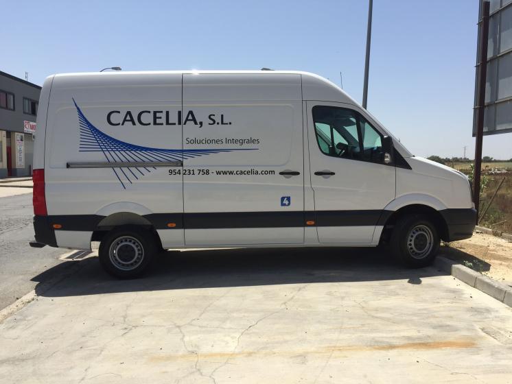 Rotulación de furgoneta en vinilo de corte. Caleia SL, Sevilla Rotulación de flota.