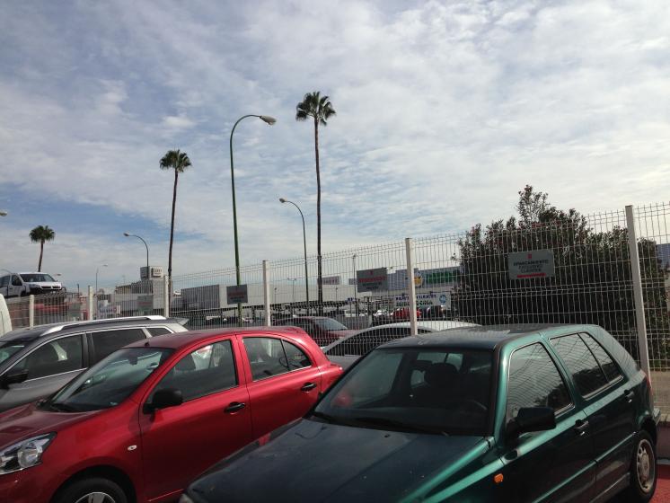 R&oacute;tulo Cartel Carteler&iacute;a Parking Nissan Vanauto Sueminencia, Sevilla