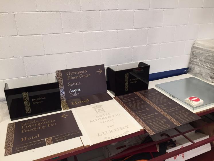 R&oacute;tulo Cartel Hotel Alfonso XIII, Sevilla