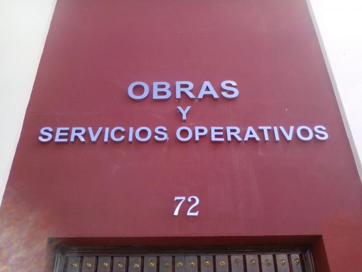 R&oacute;tulo cartel letras corp&oacute;reas. Ayuntamiento de Utrera. Letras en acero inoxidable.