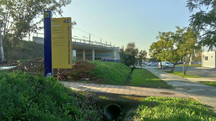 Universidad Pablo de Olavide Sevilla. Se&ntilde;alizaci&oacute;n y mobiliario informativo.