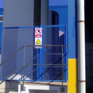 Cartelería personalizada riesgos laborales. Fábrica de Goya en España. Sevilla