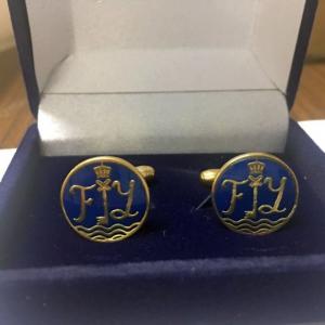 Gemelos en plata con ba&ntilde;o de oro. Cuartel General de la Fuerza Terrestre Sevilla. Futer