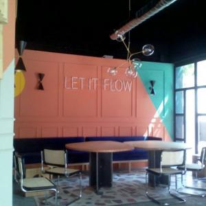Neón para interior de cafetería. Sevilla