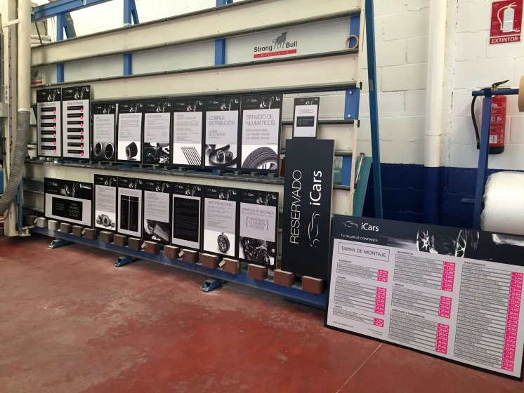 Carteles indicadores, señalización. Icars talleres. Alcampo de tamarguillo Sevilla
