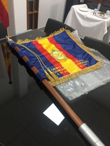 Guión Banderín bordado del Grupo Naval de Playa, Desembarco de Alhucemas. Cádiz