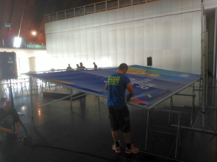 Lona en impresión digital enmarcada en bastidor metálico. Open Wer European 2017 Sevilla