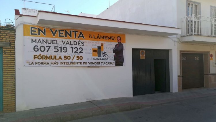 Lona promocional o publicitaria. Dos Hermanas Sevilla.