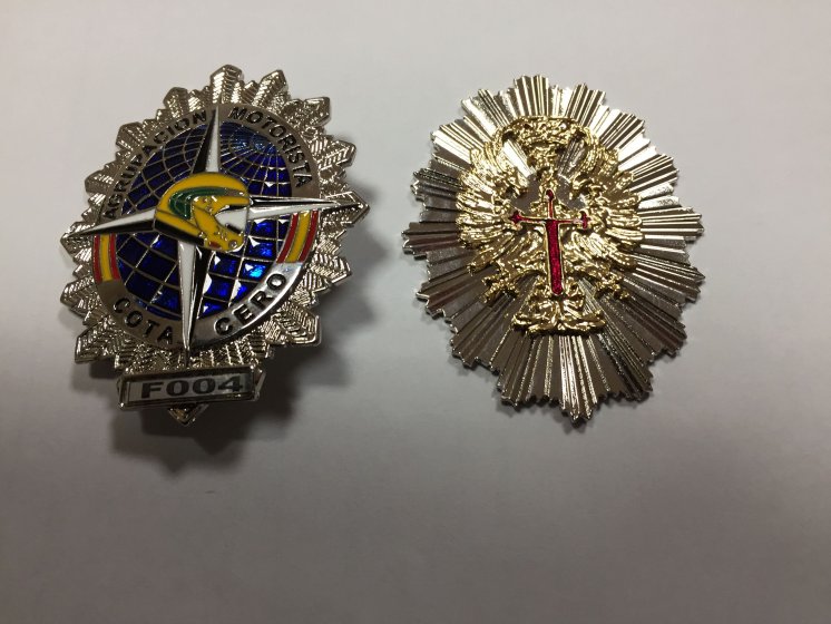 Placas insignias de Cuerpos y Seguridad del Estado. Agrupación Motorista Cota Cero Sevilla 