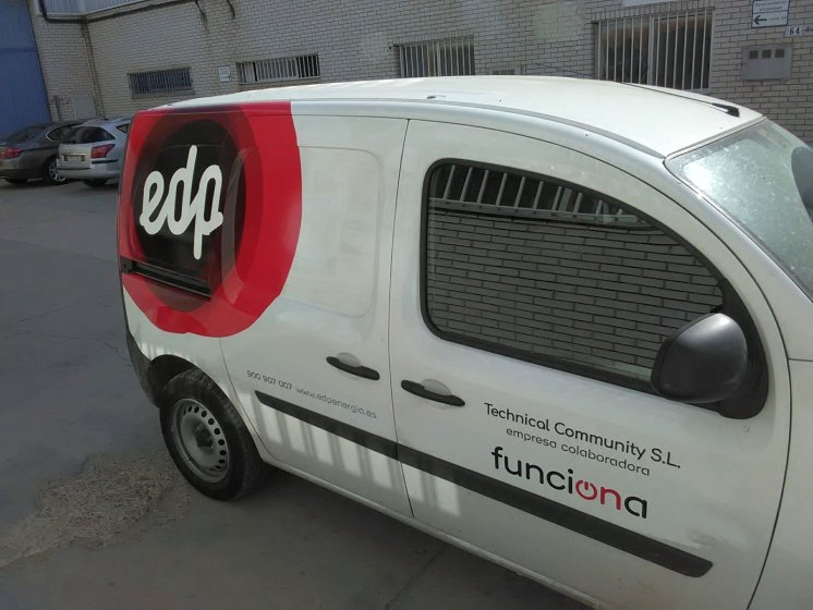 Rotulación de furgoneta en vinilo fundido en impresión digital. EDP en Sevilla y Málaga