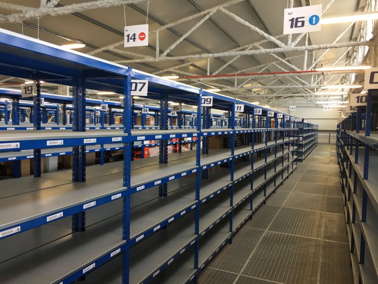 R&oacute;tulo cartel para identificaci&oacute;n de estanter&iacute;a. Inurviauto Placas del Sur Sevilla. 