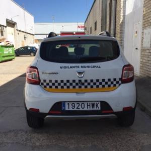 Rotulación de coche policial en vinilo reflectante homologado e impresión digital fundido para Ayuntamiento de Fuenteherido Huelva.
