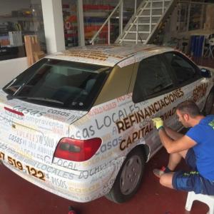 Rotulación integral en vinilo fundido laminado. NosoloAlquiler en Dos Hermanas Sevilla.
