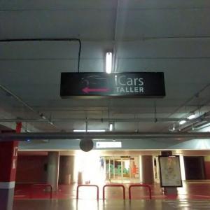 Rótulo caja de luz señalizador plazas parking para Icars Sevilla