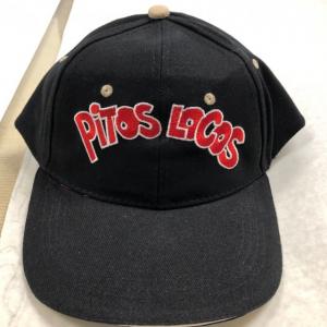 Gorras bordadas para el Motoclub de Pitos Locos en Bellavista Sevilla.